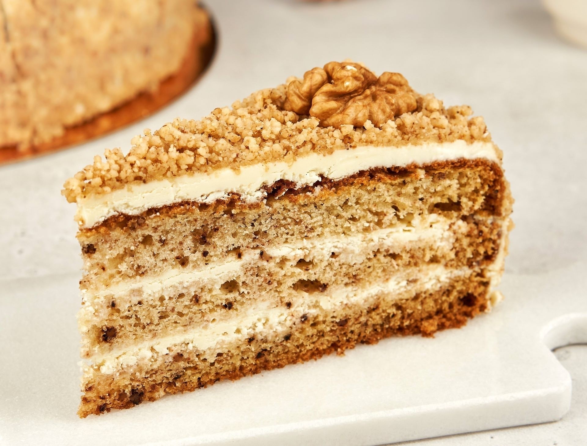 Торт Сметанный с орехами