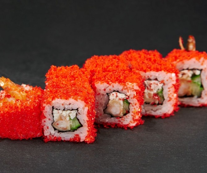 Калифорния с креветкой темпура