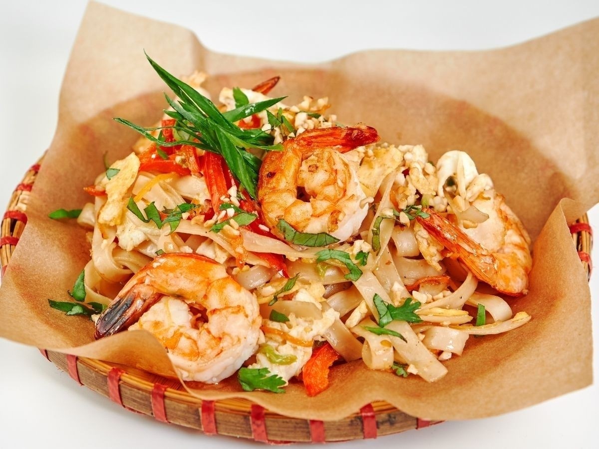 Удон с креветками в соусе терияки