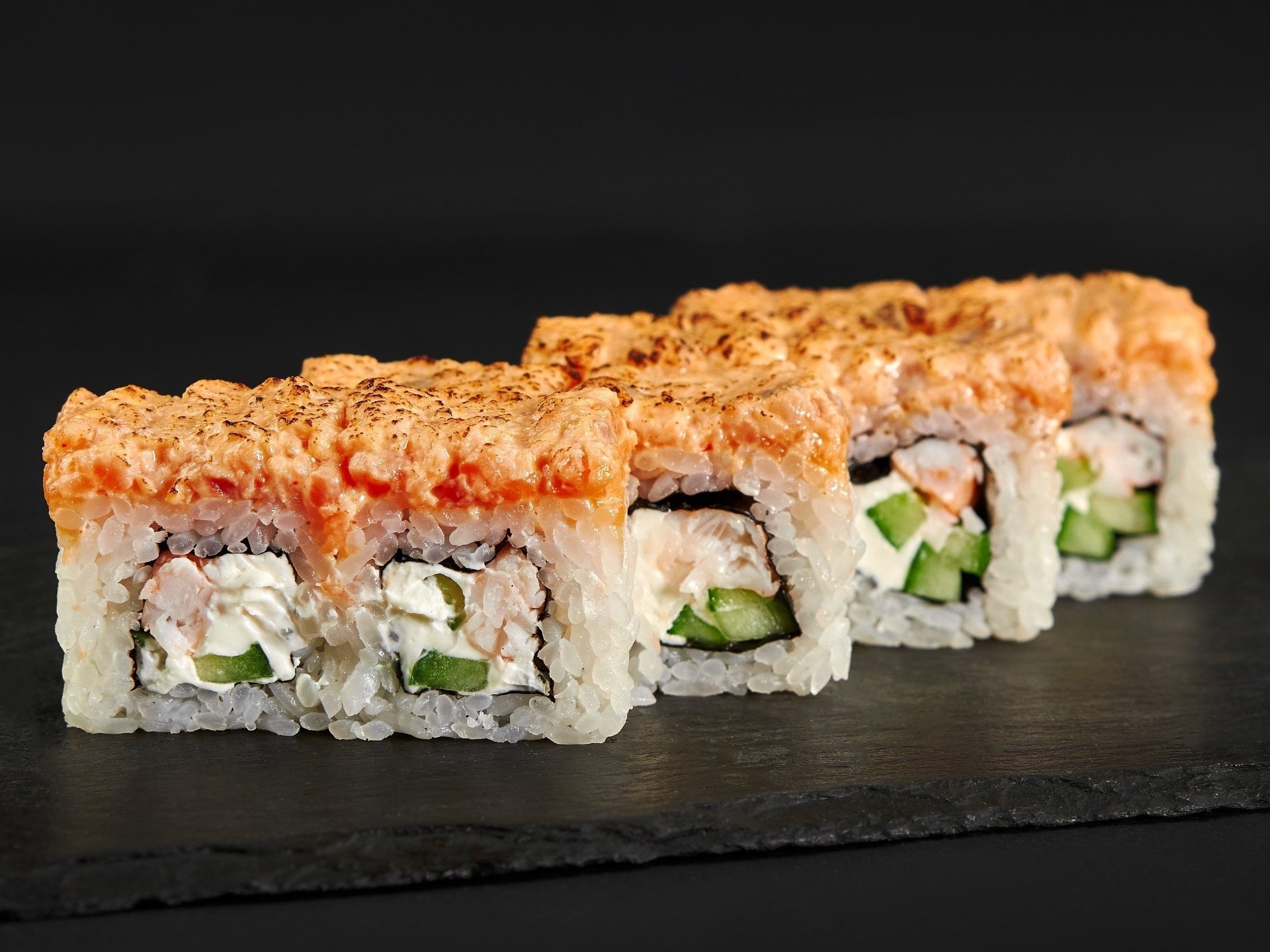 С тар-таром из лосося