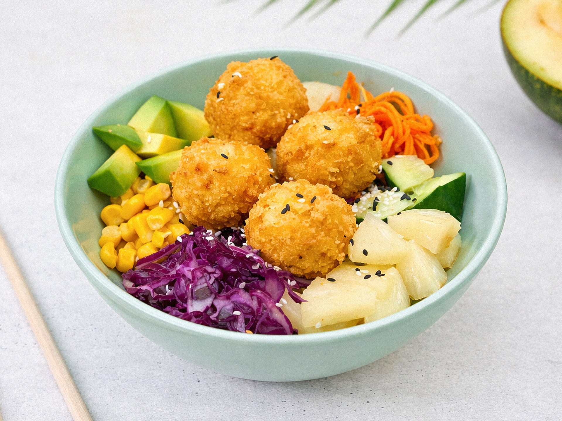 Поке с тофу и соусом Спайс