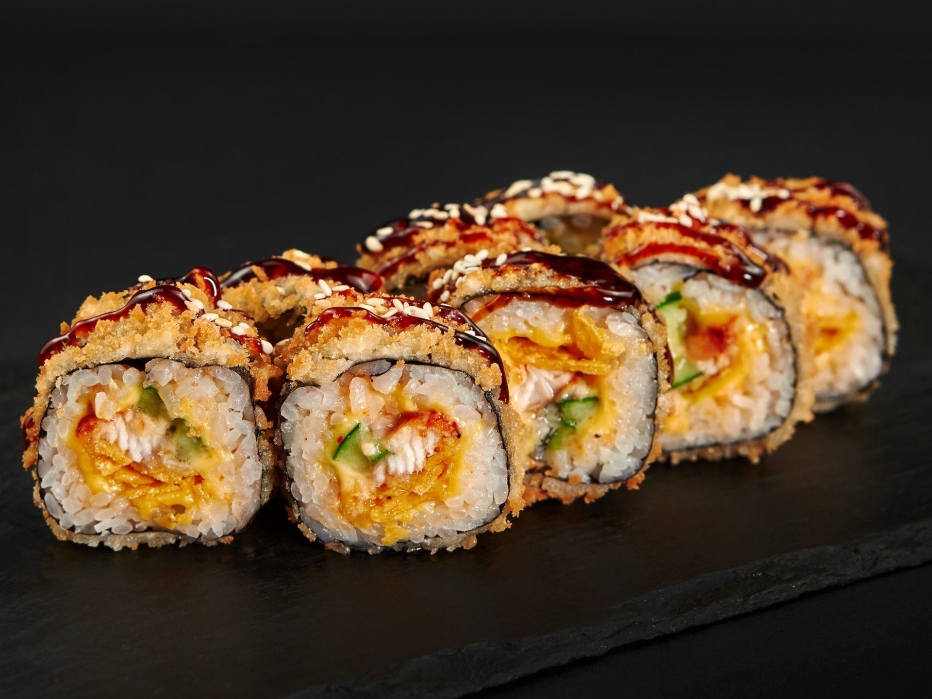 Острый с угрем